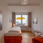 Haus Halligblick 32 *