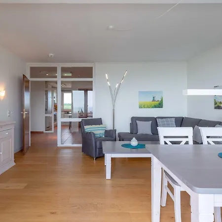 Haus Halligblick 32 *