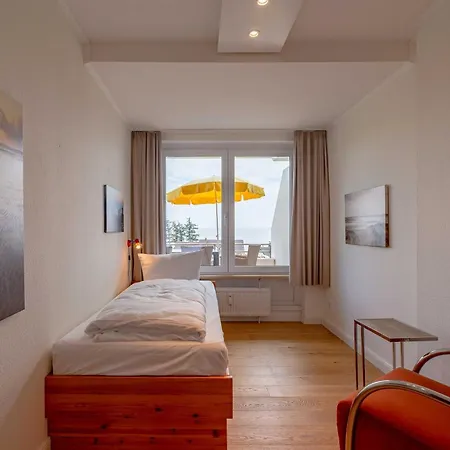 Haus Halligblick 32 *